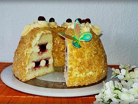 Rezept: Frankfurter-Kranz mit Deutscher Buttercreme Bild Nr. 3826 Frankfurter-Kranz mit Deutscher Buttercreme - Rezept - Bild Nr. 3826