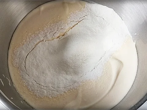 Rezept: Frankfurter-Kranz mit Deutscher Buttercreme Bild Nr. 3829 Frankfurter-Kranz mit Deutscher Buttercreme - Rezept - Bild Nr. 3829