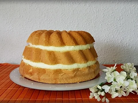 Rezept: Frankfurter-Kranz mit Deutscher Buttercreme Bild Nr. 3840 Frankfurter-Kranz mit Deutscher Buttercreme - Rezept - Bild Nr. 3840