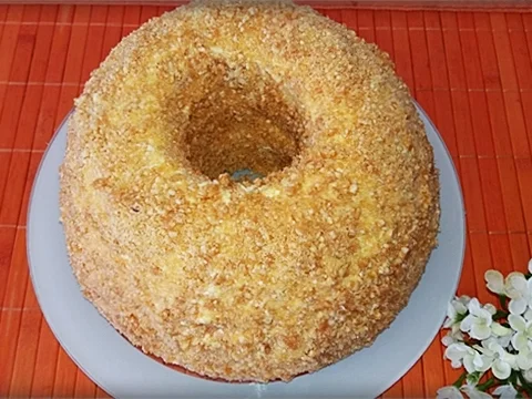 Rezept: Frankfurter-Kranz mit Deutscher Buttercreme Bild Nr. 3843 Frankfurter-Kranz mit Deutscher Buttercreme - Rezept - Bild Nr. 3843