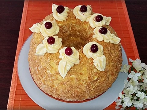 Rezept: Frankfurter-Kranz mit Deutscher Buttercreme Bild Nr. 3847 Frankfurter-Kranz mit Deutscher Buttercreme - Rezept - Bild Nr. 3847