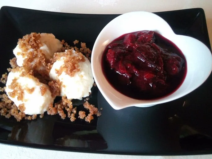 Rezept: Quarkklößchen mit brauner Zimtbutter ... Bild Nr. 3825 Quarkklößchen mit brauner Zimtbutter ... - Rezept - Bild Nr. 3825