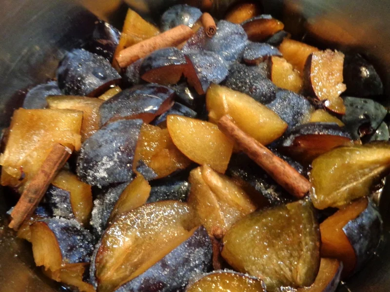 Rezept: Quarkklößchen mit brauner Zimtbutter ... Bild Nr. 3832 Quarkklößchen mit brauner Zimtbutter ... - Rezept - Bild Nr. 3832