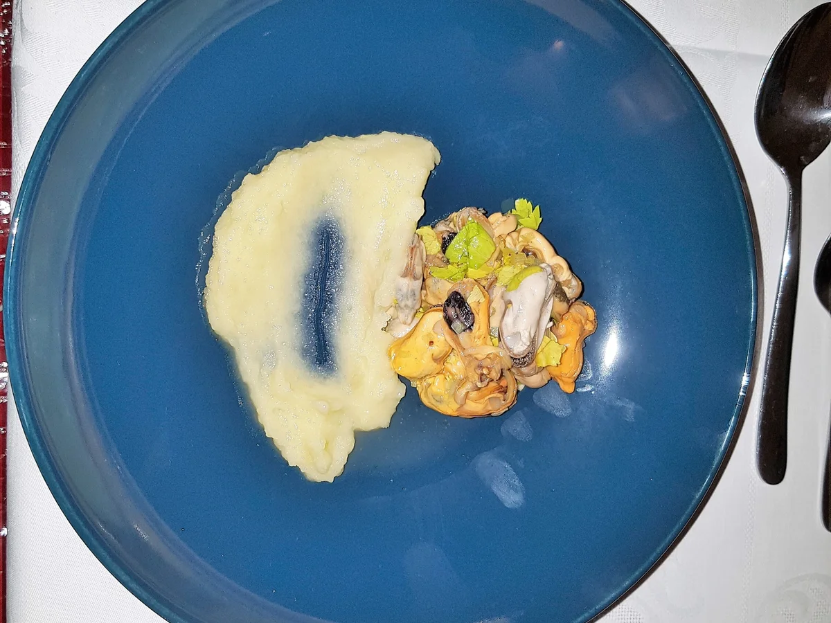 Muschelsalat mit Apfel und Kellertrieben von der Sellerie - Rezept - Bild Nr. 2