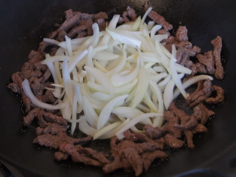 Rezept: Rindfleisch mit Champignons und Zwiebeln in Austersauce mit Basmatireis Bild Nr. 3829 Rindfleisch mit Champignons und Zwiebeln in Austersauce mit Basmatireis - Rezept - Bild Nr. 3829