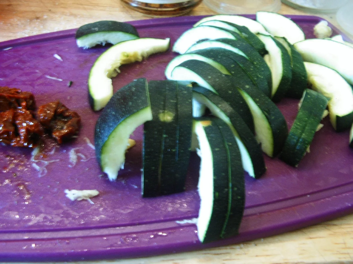 Rezept: Zucchini-Nudeltopf Bild Nr. 5 Zucchini-Nudeltopf - Rezept - Bild Nr. 5