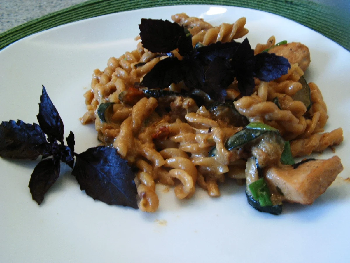 Rezept: Zucchini-Nudeltopf Bild Nr. 11 Zucchini-Nudeltopf - Rezept - Bild Nr. 11