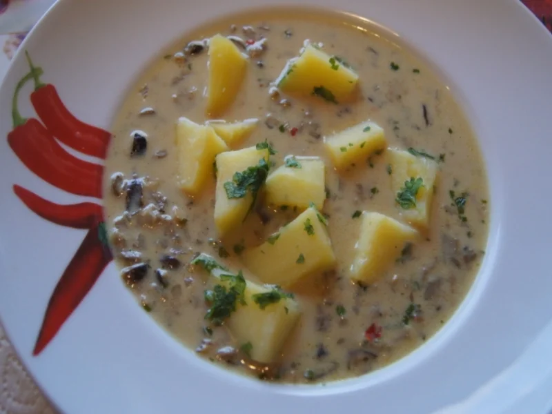 Waldpilzsuppe mit Petersilienkartoffeln - Rezept - Bild Nr. 3828