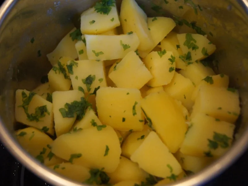 Waldpilzsuppe mit Petersilienkartoffeln - Rezept - Bild Nr. 3837