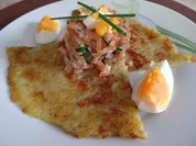 Rösti mit Räucherlachs-Tartar - Rezept - Bild Nr. 3829