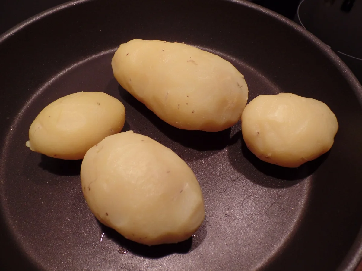 Rezept: Rösti mit Räucherlachs-Tartar Bild Nr. 3830 Rösti mit Räucherlachs-Tartar - Rezept - Bild Nr. 3830