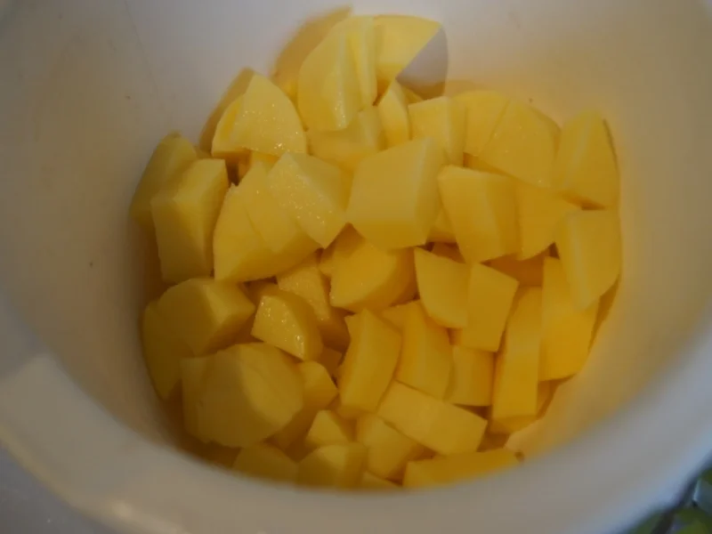 Rezept: Kartoffelsuppe mit frischen Waldpilzen Bild Nr. 3832 Kartoffelsuppe mit frischen Waldpilzen - Rezept - Bild Nr. 3832