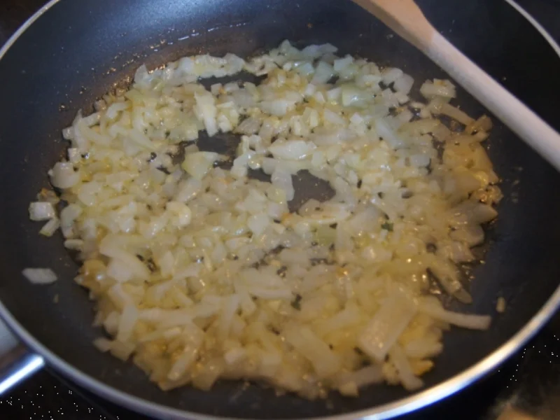 Rezept: Kartoffelsuppe mit frischen Waldpilzen Bild Nr. 3841 Kartoffelsuppe mit frischen Waldpilzen - Rezept - Bild Nr. 3841