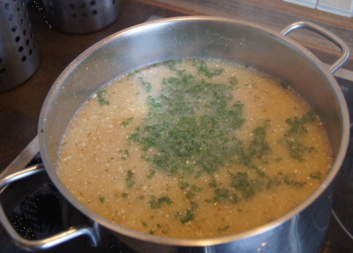 Kartoffelsuppe mit frischen Waldpilzen - Rezept - Bild Nr. 3847