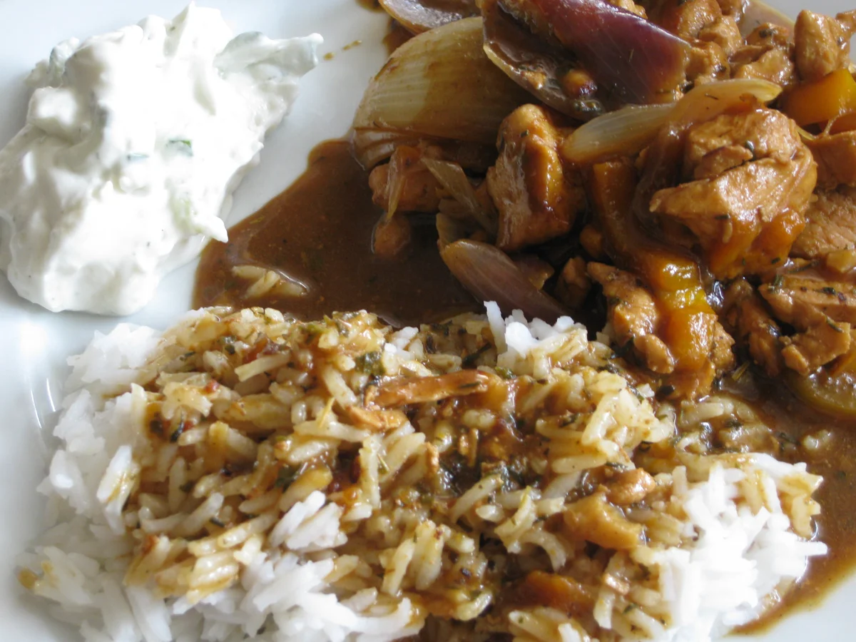 Putengeschnetzeltes "Gyros Art" mit Tzatziki - Rezept - Bild Nr. 3851