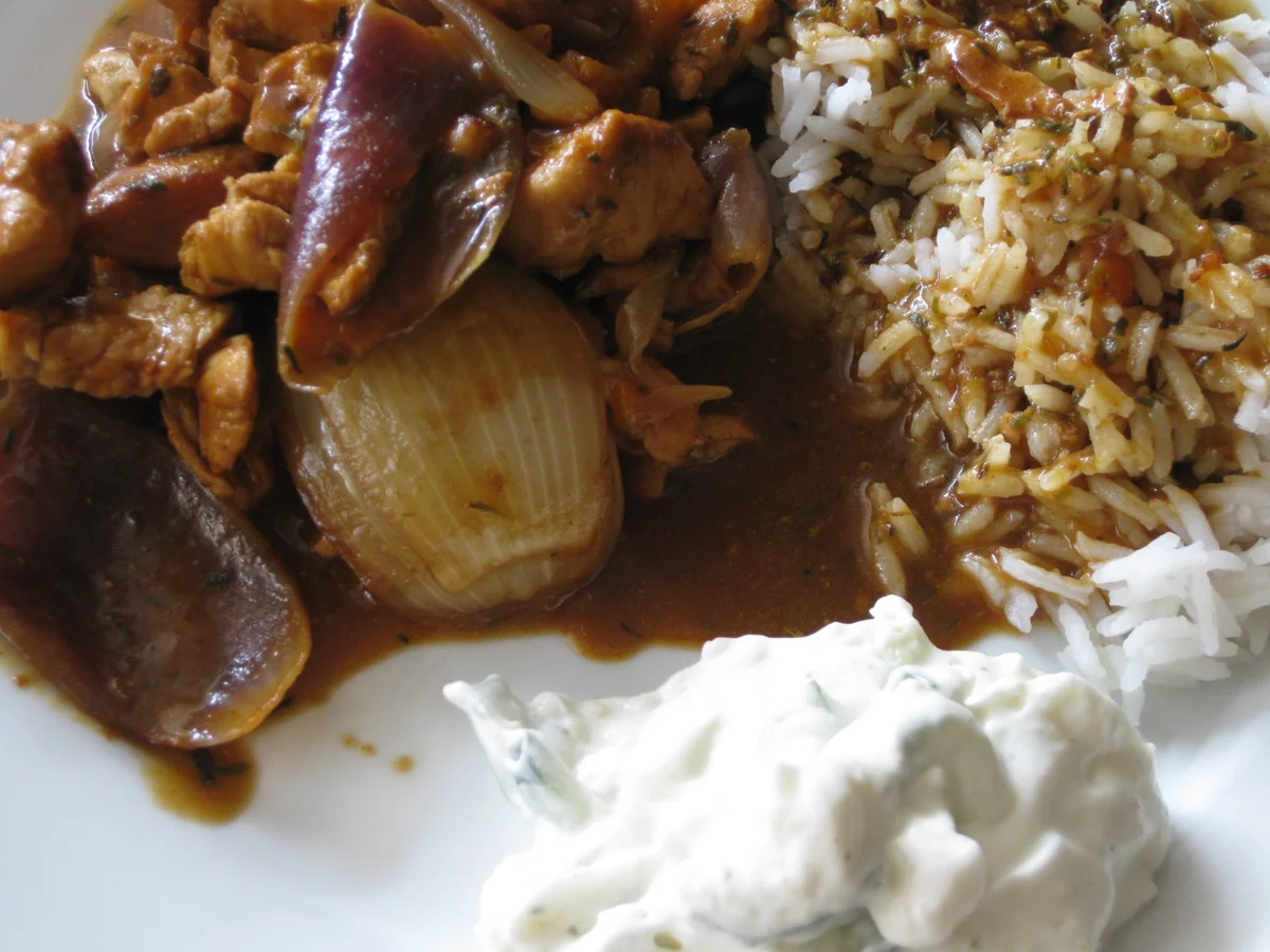 Putengeschnetzeltes "Gyros Art" mit Tzatziki - Rezept - Bild Nr. 3852