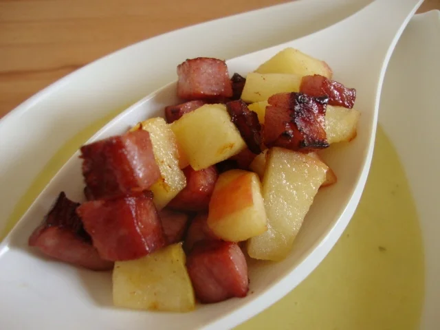 Rezept: Kartoffel - Meerrettichsüppchen Bild Nr. 3874 Kartoffel - Meerrettichsüppchen - Rezept - Bild Nr. 3874