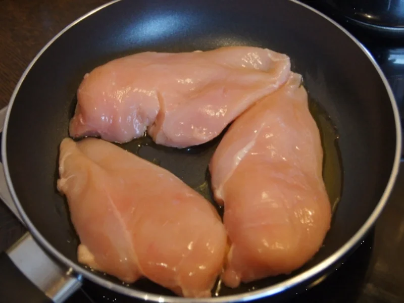 Hähnchenbrustfilet-Pie mit frischen gemischten Waldpilzen - Rezept - Bild Nr. 3854