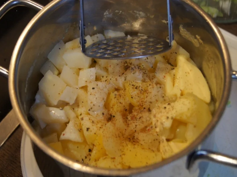 Hähnchenbrustfilet-Pie mit frischen gemischten Waldpilzen - Rezept - Bild Nr. 3858