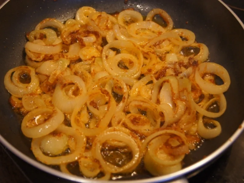 Wiener-Schnitzel vom Schwein mit Röstzwiebeln - Rezept - Bild Nr. 6