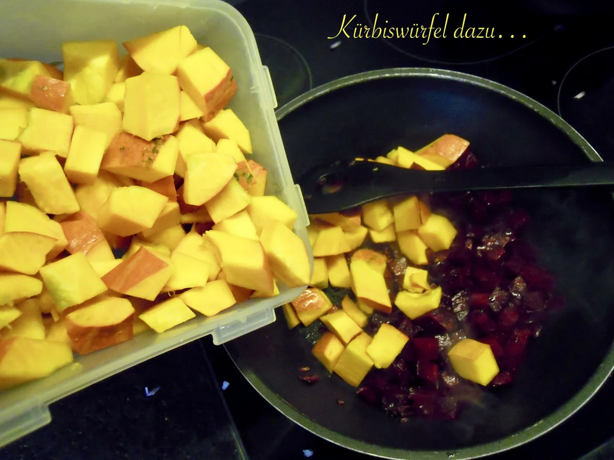 Rezept: rotes Kürbis Kokos Süppchen Bild Nr. 3876 rotes Kürbis Kokos Süppchen - Rezept - Bild Nr. 3876