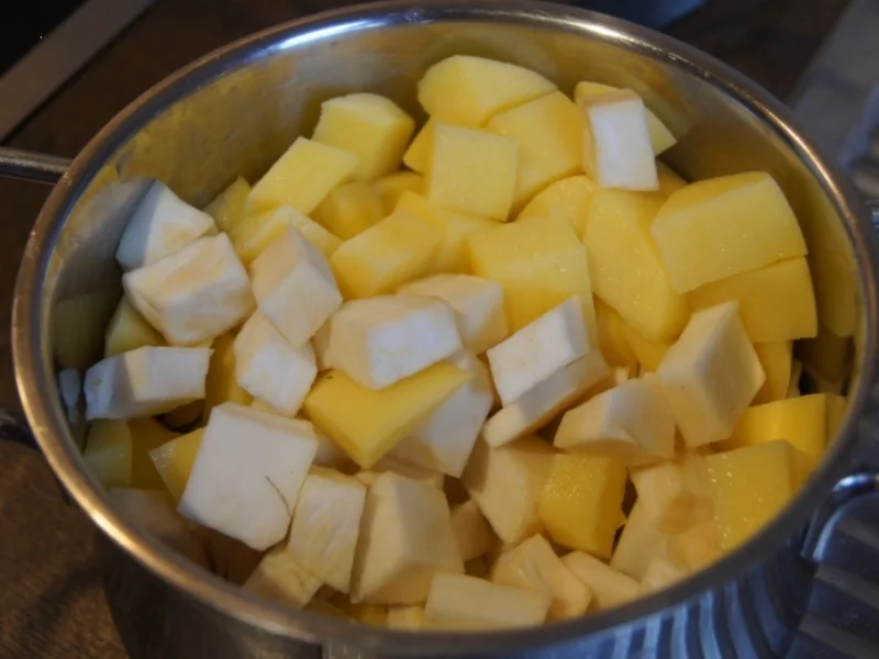 Rezept: Schlemmer Filet Bordelaise mit Sellerie-Kartoffel-Stampf Bild Nr. 3870 Schlemmer Filet Bordelaise mit Sellerie-Kartoffel-Stampf - Rezept - Bild Nr. 3870