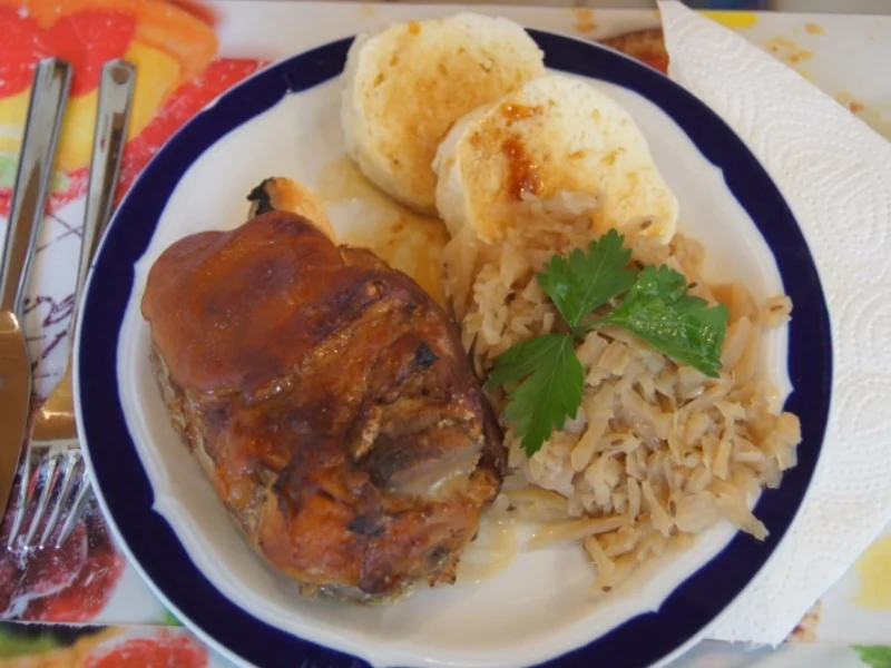 Grillhaxe mit tschechischen Kraut und Knödeln - Rezept - Bild Nr. 3882