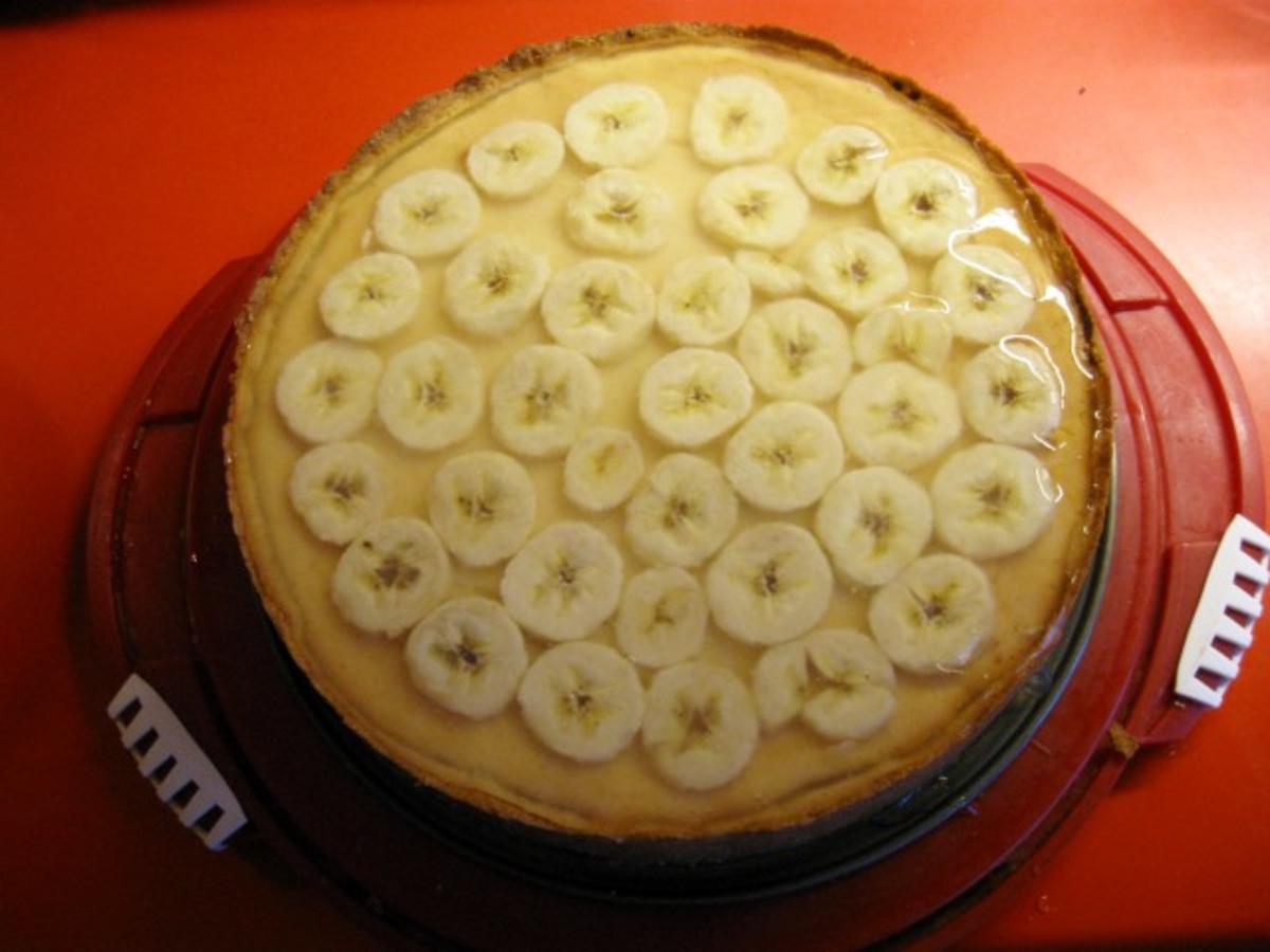 Quark - Frischkäse Kuchen mit Bananen - Rezept - kochbar.de