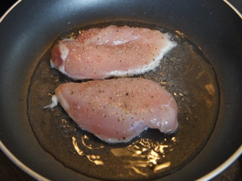 Rezept: Hähnchenbrustfilet mit Pesto-Möhrenblüten Bild Nr. 3911 Hähnchenbrustfilet mit Pesto-Möhrenblüten - Rezept - Bild Nr. 3911