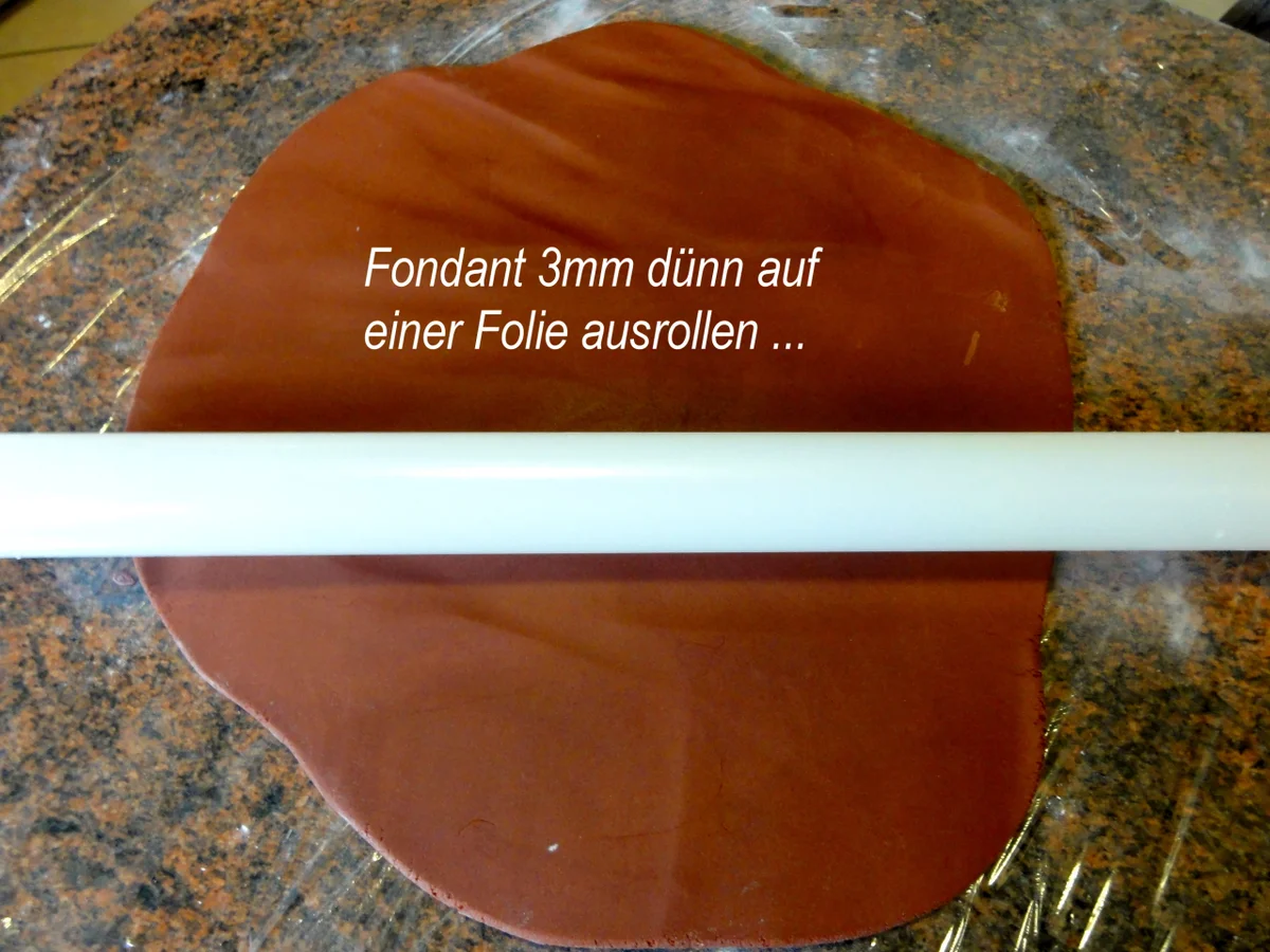 Rezept: FONDANT: 3D ~ Torte " HERBSTANFANG " Bild Nr. 3924 FONDANT: 3D ~ Torte " HERBSTANFANG " - Rezept - Bild Nr. 3924