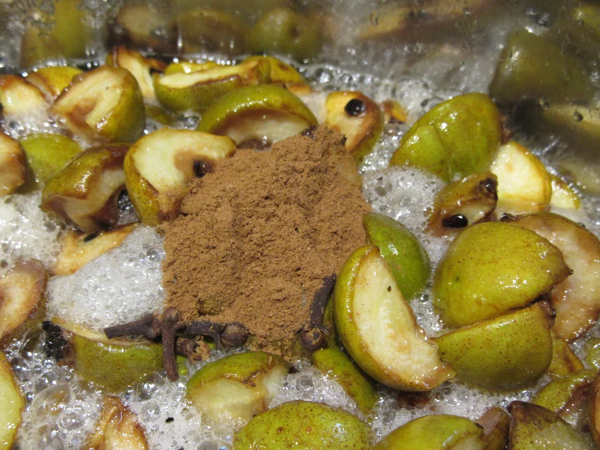 Rezept: Vorrat: Wildbirnen-Marmelade Bild Nr. 3915 Vorrat: Wildbirnen-Marmelade - Rezept - Bild Nr. 3915