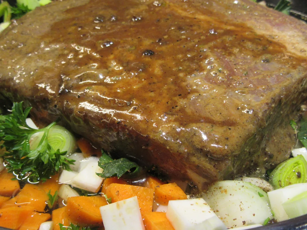 Wild: Wildschweinbraten in Waldpilz-Sahne - Rezept - Bild Nr. 3915