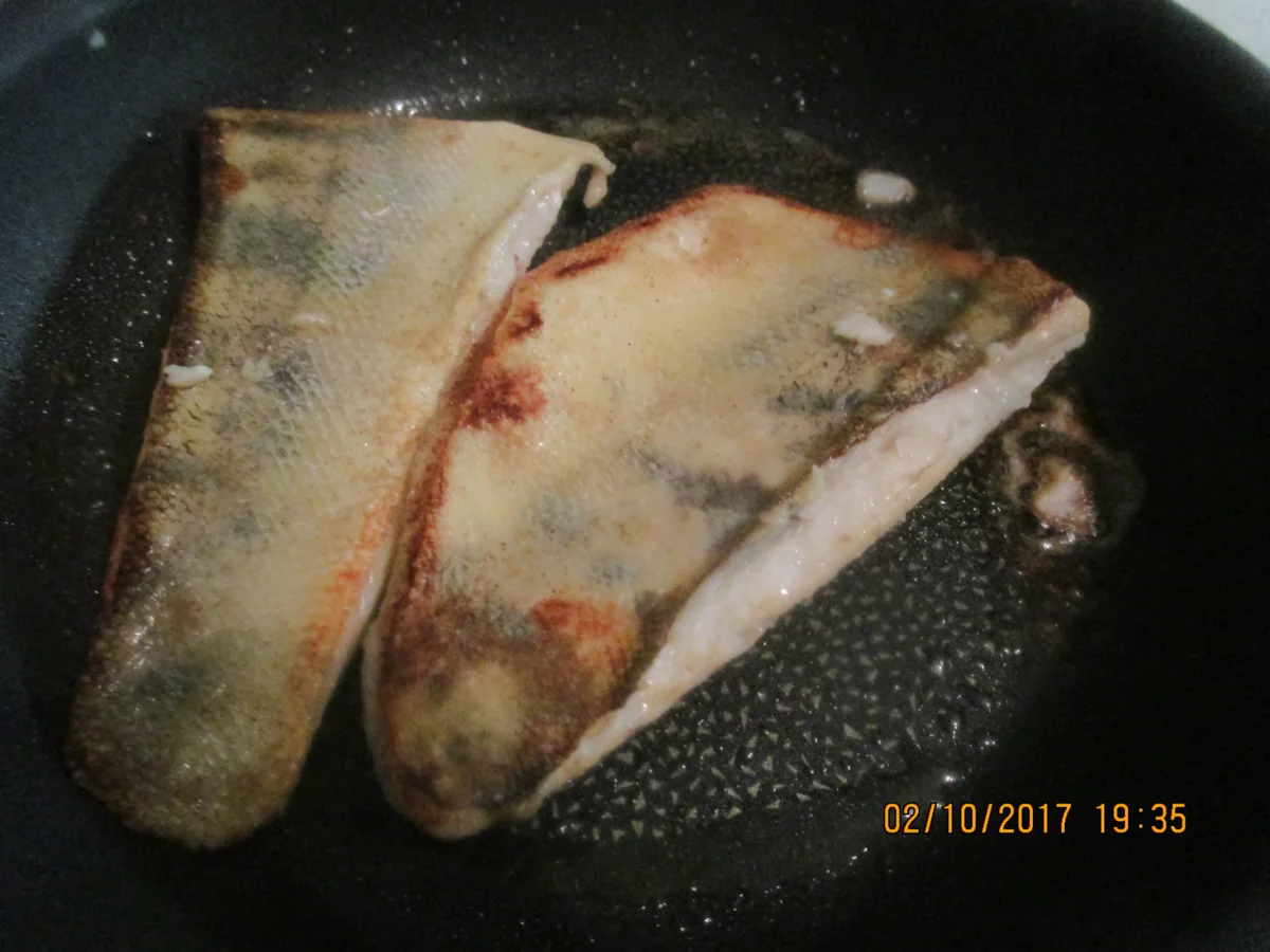 Rezept: Gebratener Zander auf Lauch-Orangenbett Bild Nr. 3936 Gebratener Zander auf Lauch-Orangenbett - Rezept - Bild Nr. 3936