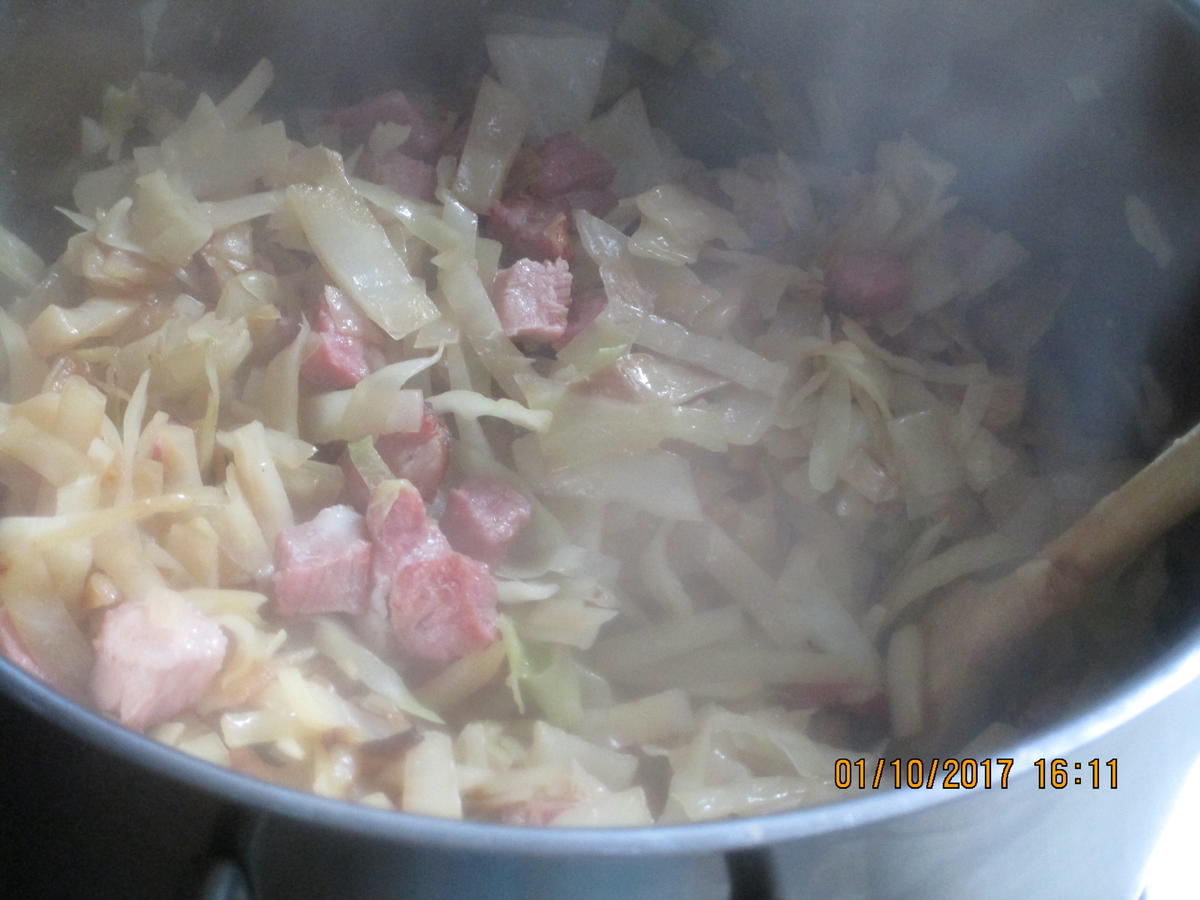 Geschmortes Schnippelkraut mit Kasselerwürfel - Rezept - Bild Nr. 3927