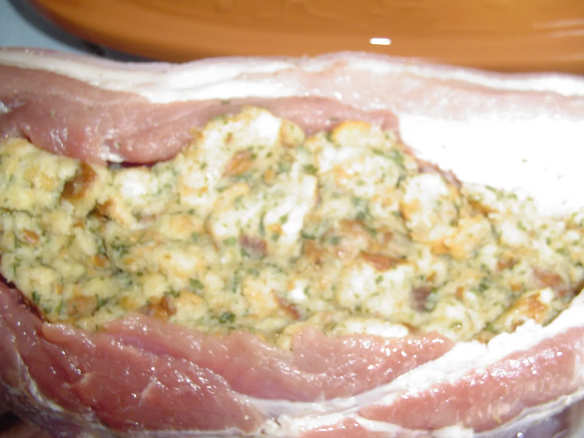 Gefüllter Schweinebauch aus dem Römertopf - Rezept - Bild Nr. 3934