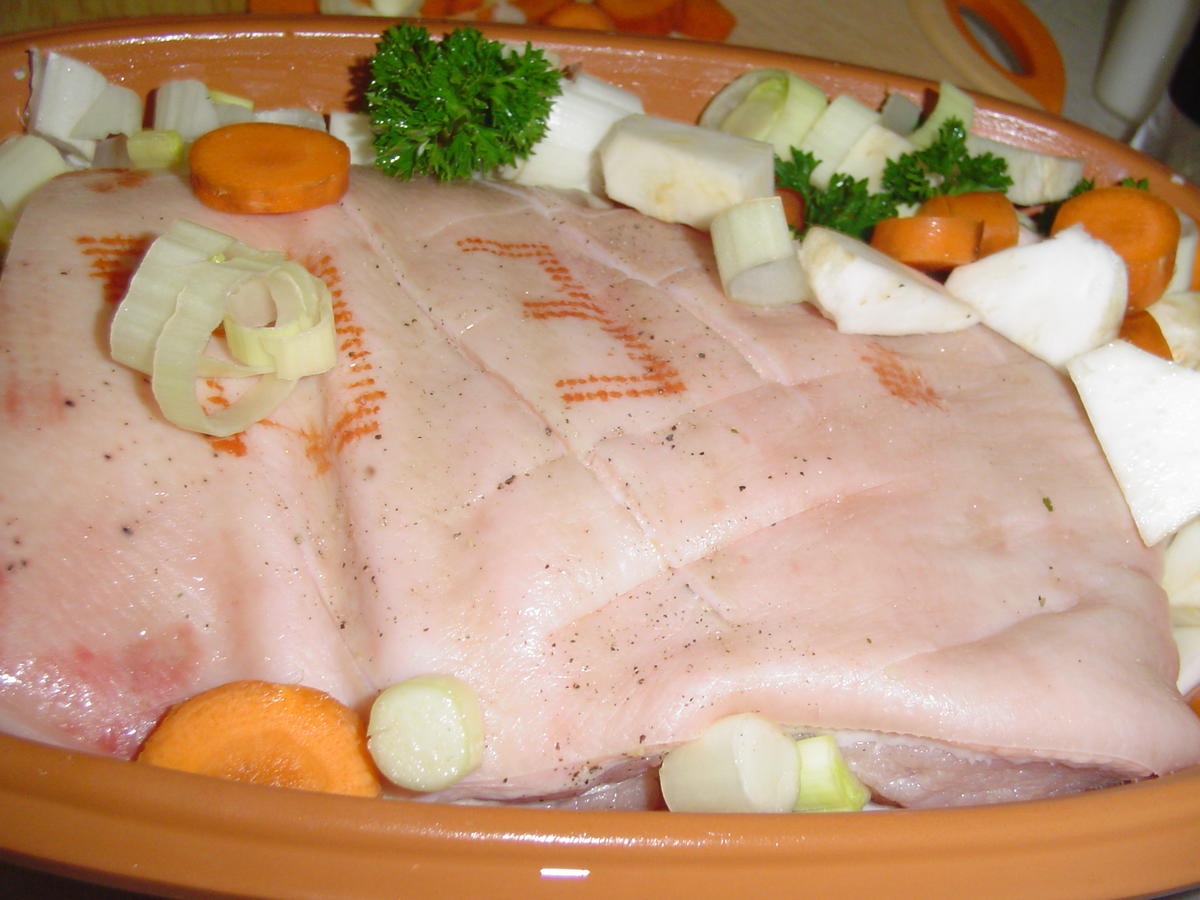 Gefüllter Schweinebauch aus dem Römertopf - Rezept - Bild Nr. 3935