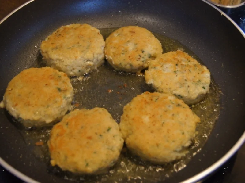 Fischbuletten mit Sellerie-Kartoffel-Stampf - Rezept - Bild Nr. 3937