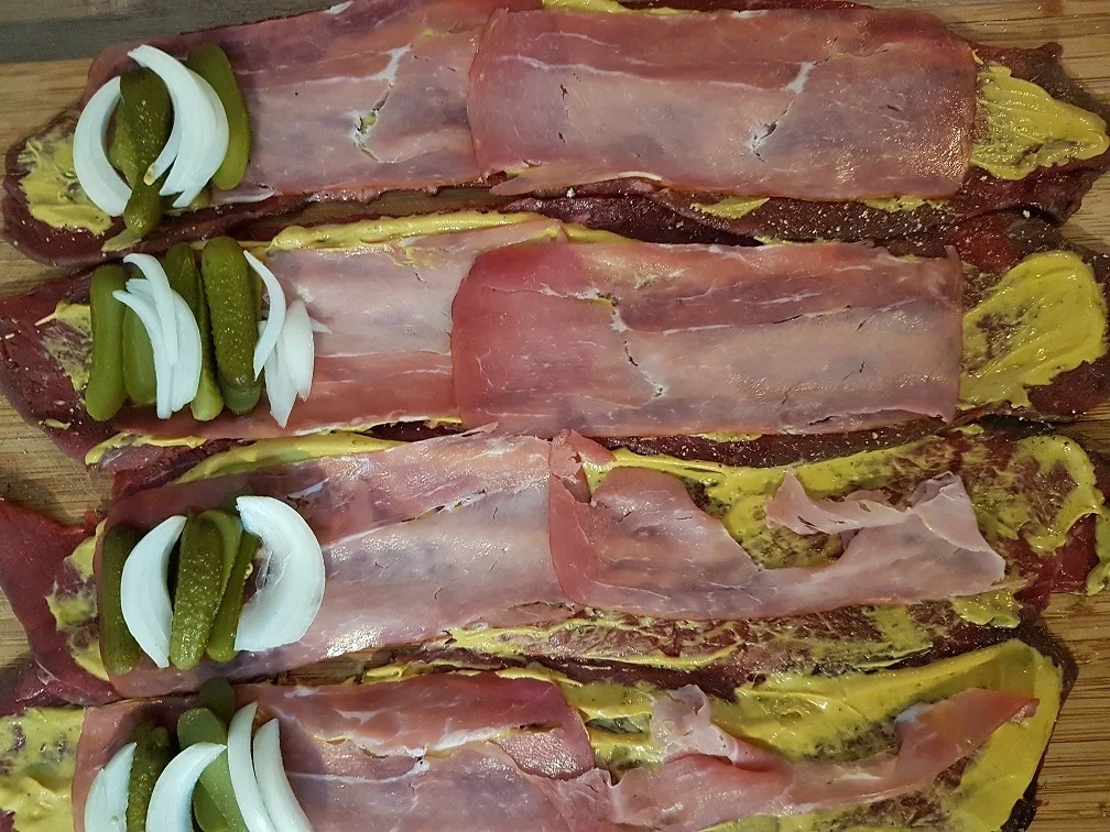 Rezept: Herzhafte Rinderrouladen Bild Nr. 4 Herzhafte Rinderrouladen - Rezept - Bild Nr. 4