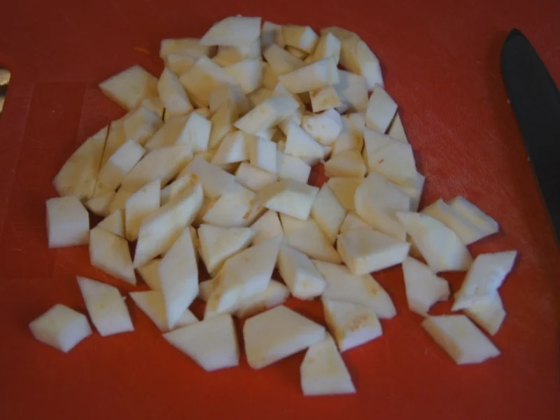 Rezept: Herzhafte Gemüsesuppe mit Salami Bild Nr. 3942 Herzhafte Gemüsesuppe mit Salami - Rezept - Bild Nr. 3942