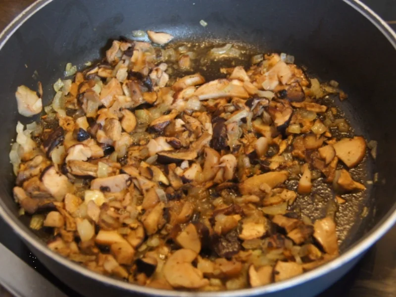 Rezept: Herzhafte Gemüsesuppe mit Salami Bild Nr. 3946 Herzhafte Gemüsesuppe mit Salami - Rezept - Bild Nr. 3946