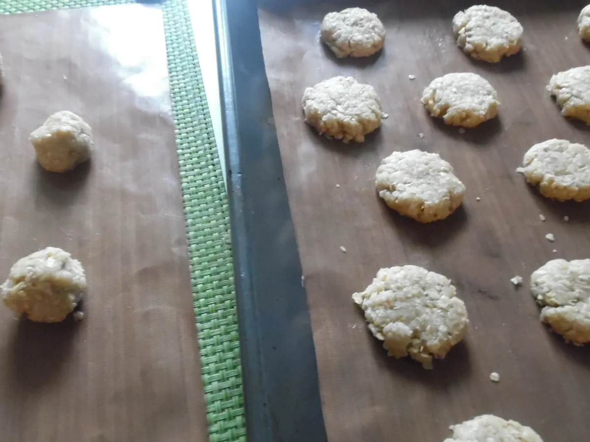 Rezept: Hobnobs mit Toffee-Topping Bild Nr. 3 Hobnobs mit Toffee-Topping - Rezept - Bild Nr. 3