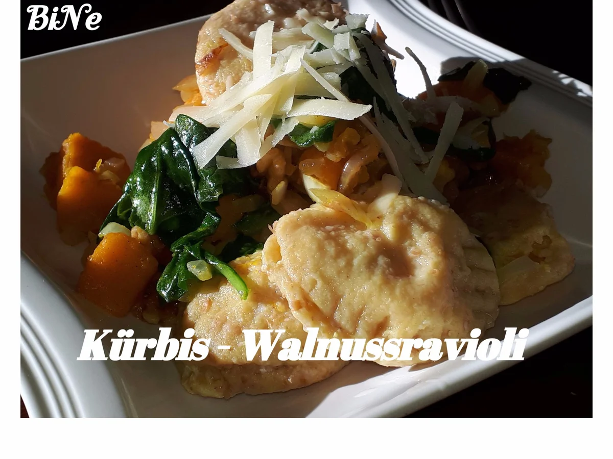 Rezept: BiNe` S KÜRBIS - WALNUSSRAVIOLI Bild Nr. 3968 BiNe` S KÜRBIS - WALNUSSRAVIOLI - Rezept - Bild Nr. 3968