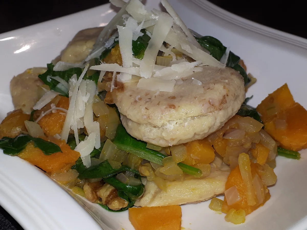 Rezept: BiNe` S KÜRBIS - WALNUSSRAVIOLI Bild Nr. 3971 BiNe` S KÜRBIS - WALNUSSRAVIOLI - Rezept - Bild Nr. 3971