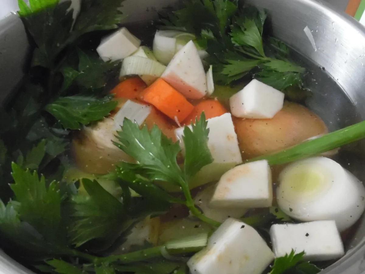 Hühner-Ragout mit Blätterteig-Pastete - Rezept - Bild Nr. 3948