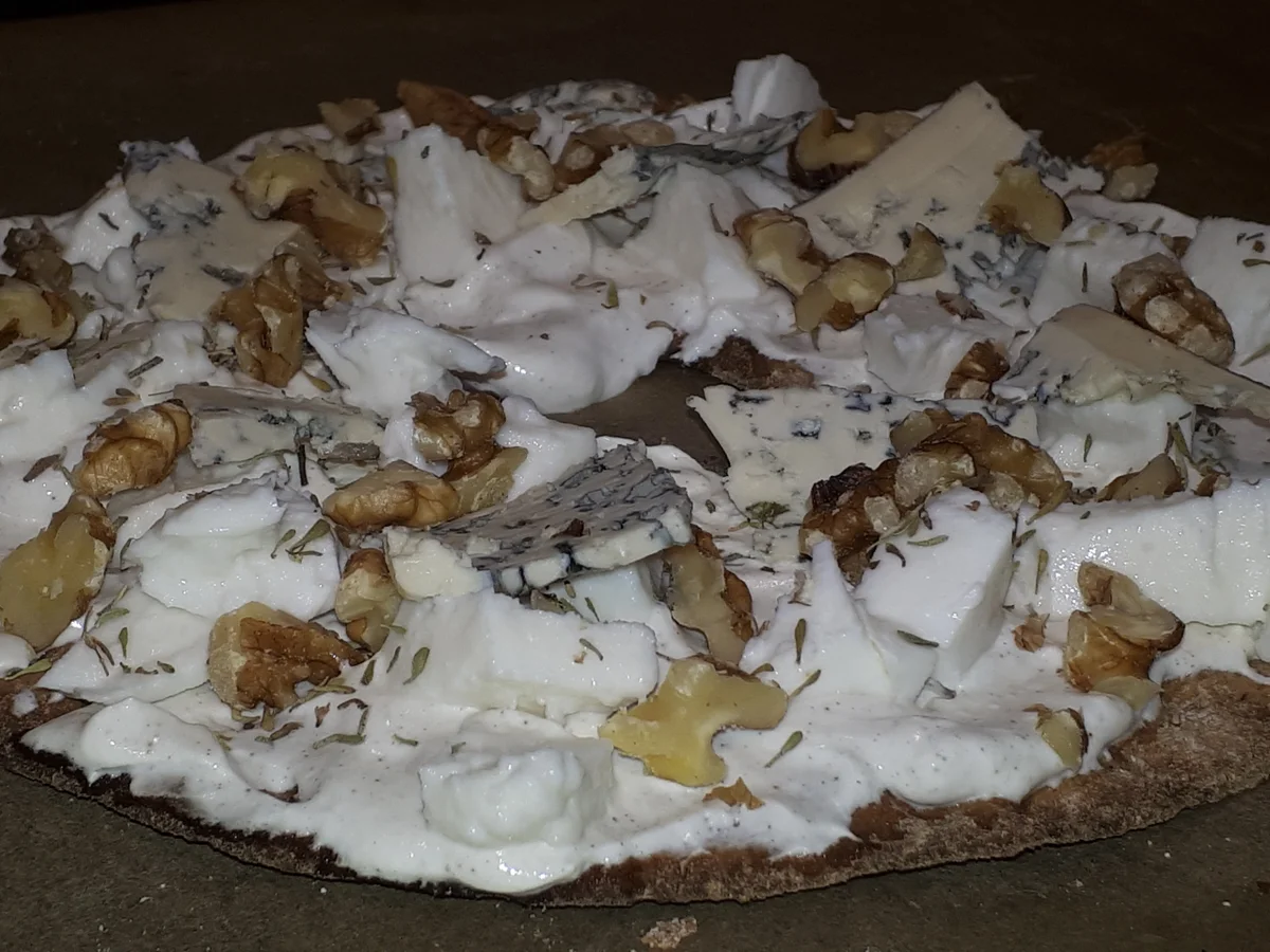 Rezept: BiNe` S KNÄCKEBROTPIZZA Bild Nr. 3961 BiNe` S KNÄCKEBROTPIZZA - Rezept - Bild Nr. 3961