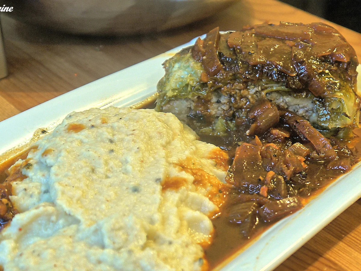 Rezept: gefüllter Wirsing, Selleriepüree, Zwiebelsauce Bild Nr. 3979 gefüllter Wirsing, Selleriepüree, Zwiebelsauce - Rezept - Bild Nr. 3979