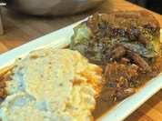 gefüllter Wirsing, Selleriepüree, Zwiebelsauce - Rezept - Bild Nr. 3979