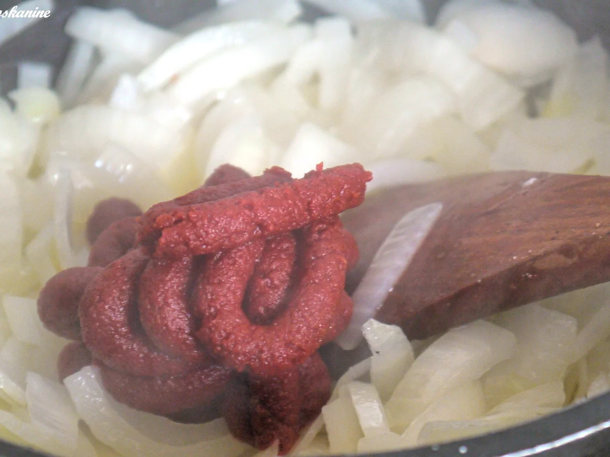 Rezept: gefüllter Wirsing, Selleriepüree, Zwiebelsauce Bild Nr. 3987 gefüllter Wirsing, Selleriepüree, Zwiebelsauce - Rezept - Bild Nr. 3987