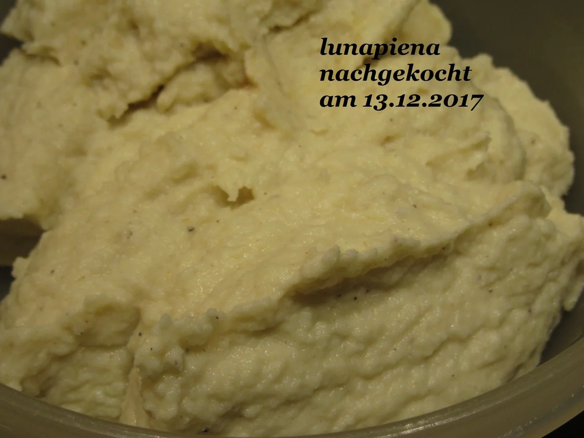 Rezept: gefüllter Wirsing, Selleriepüree, Zwiebelsauce Bild Nr. 3991 gefüllter Wirsing, Selleriepüree, Zwiebelsauce - Rezept - Bild Nr. 3991