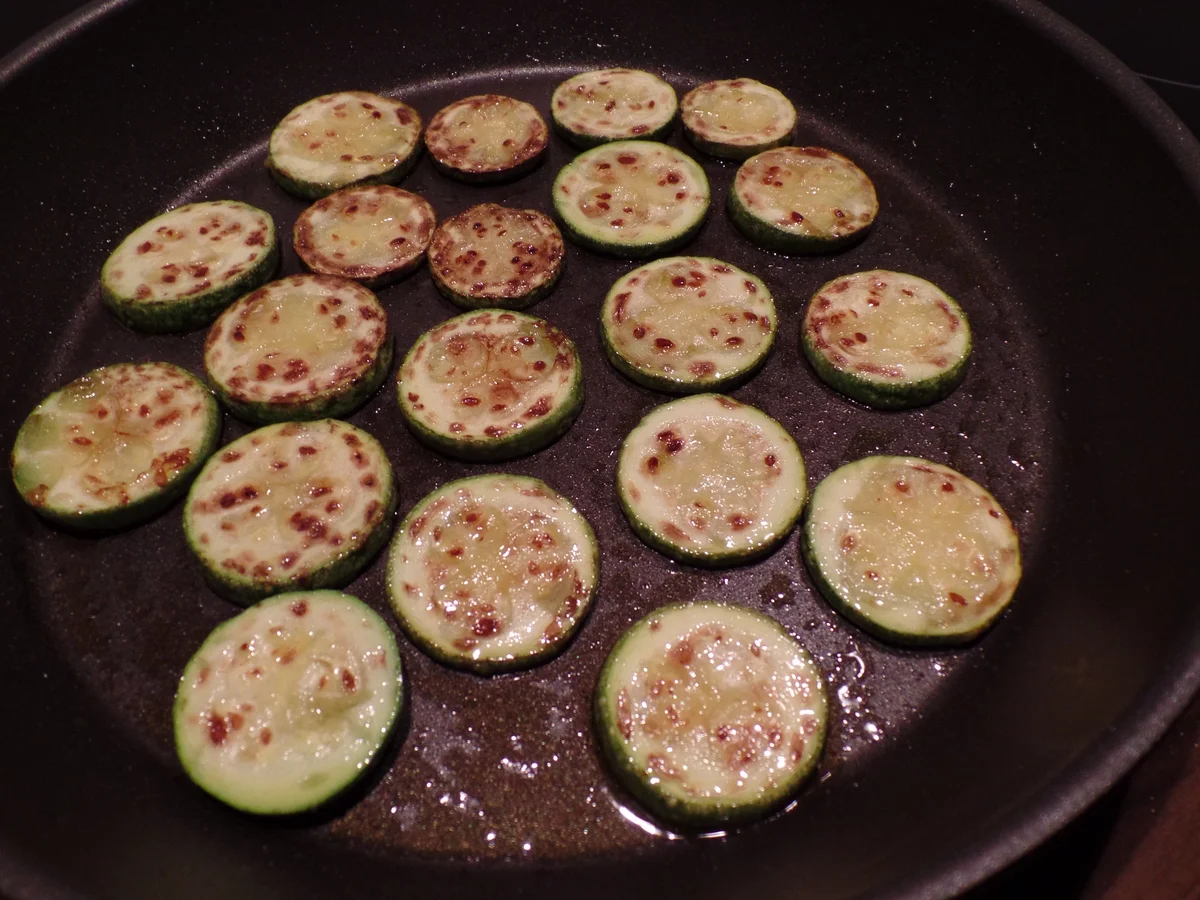 Zucchini-Lauch-Kuchen mit Ziegenkäse - Rezept - Bild Nr. 3986
